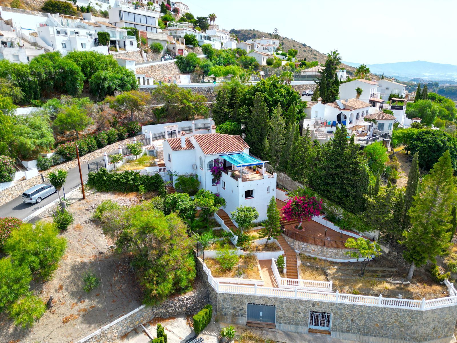 Vista urbana costera en España
